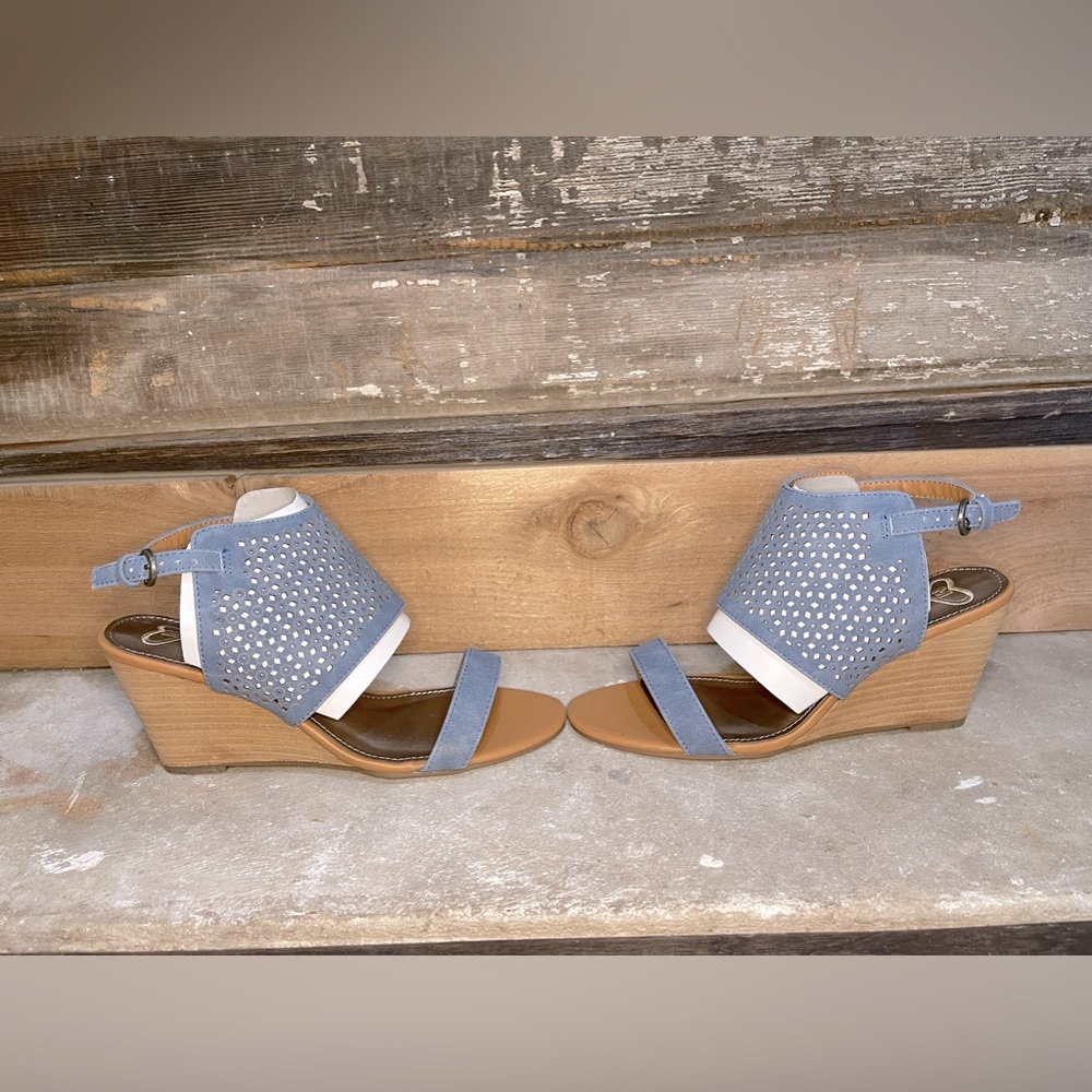 NEW Madeline Modern Blue Wedge Sandal - Picture 7 of 11